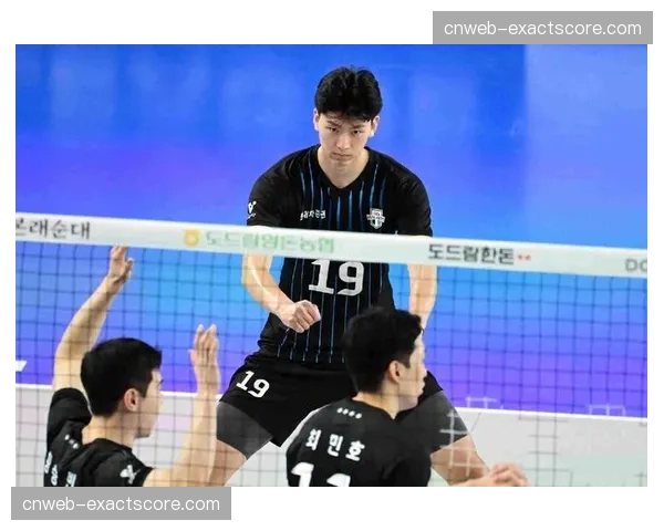 韩国V联赛男排总决赛，三星火灾3-2战胜现代资本，将系列赛拖入抢七